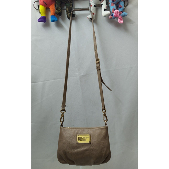 Marc By Marc Jacobs Brown Pebbled Leather Zipper Closure Small Crossbody Bag - Picture 16 of 16